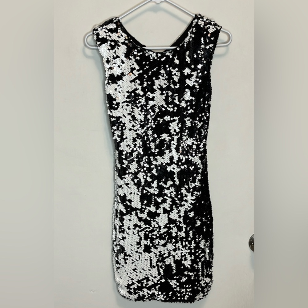 Aidan Mattox Black And White Sequin Mini Dress - image 1